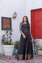 Meera-Black