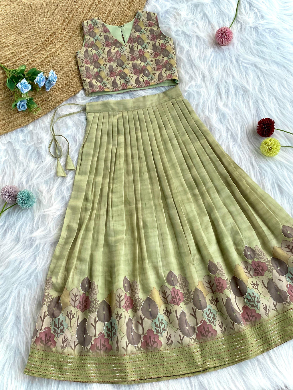 Twirl & Tussar