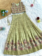 Twirl & Tussar